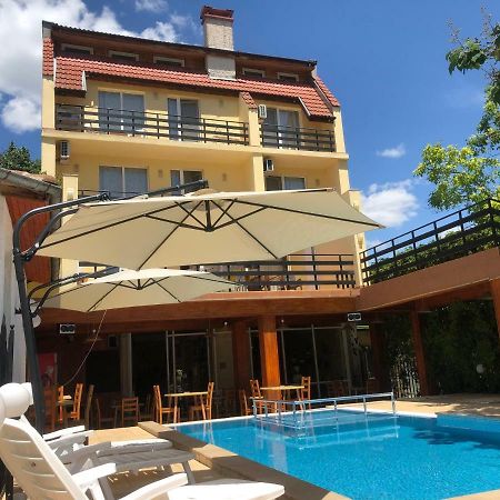 Family Hotel Central Kranevo Exterior foto